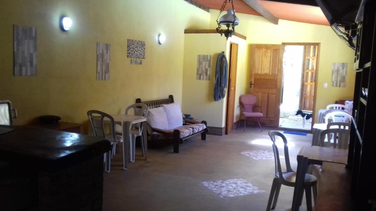 Sitio E Pousada Recanto Dos Ipes เตเรซอโปลิส ภายนอก รูปภาพ