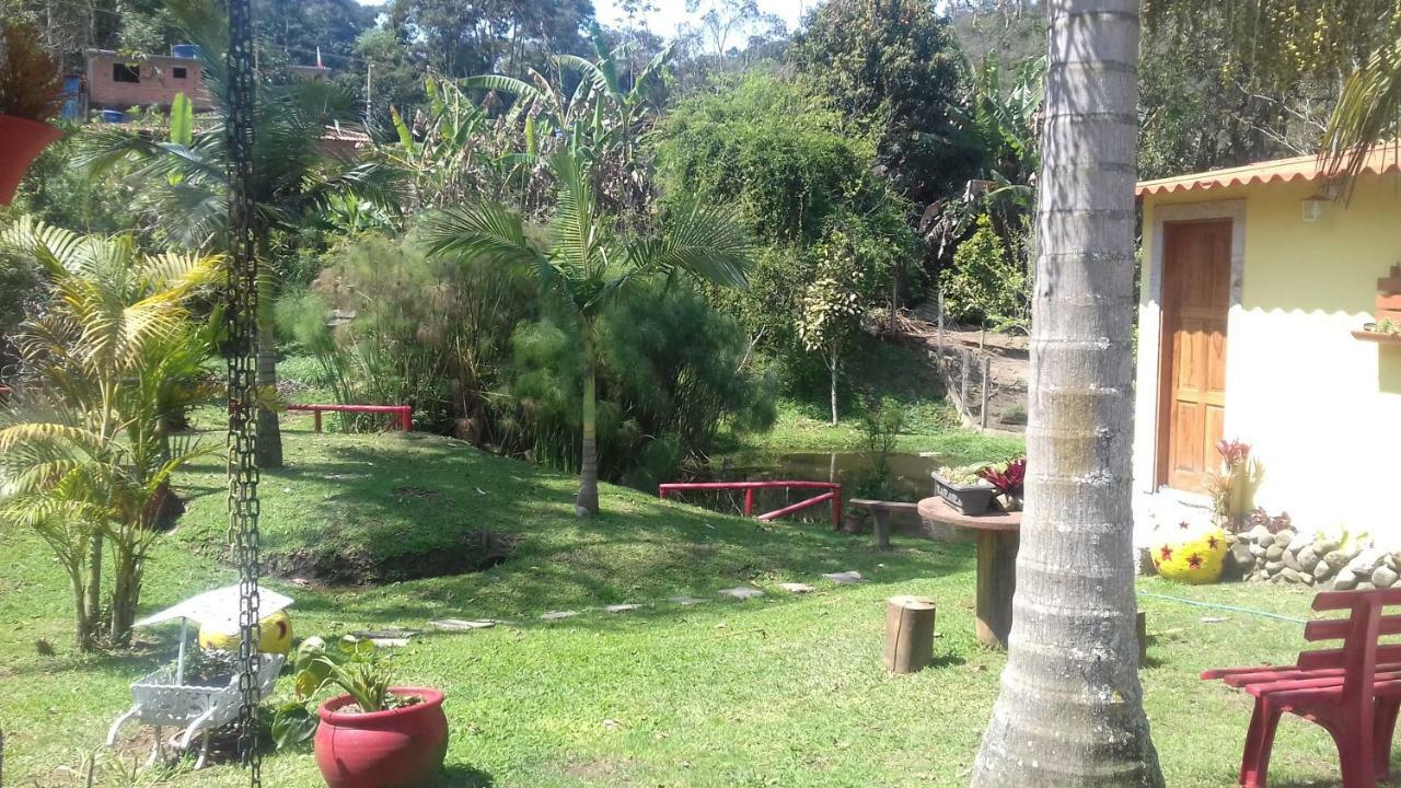 Sitio E Pousada Recanto Dos Ipes เตเรซอโปลิส ภายนอก รูปภาพ